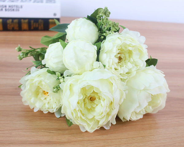 Peony flower bouquet for wedding table